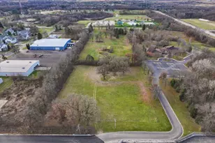 13801 Claussen Dr, Woodstock, IL 60098 - Photo 1