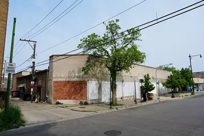 2001 W Howard Street, Chicago, IL 60645 - Photo 2