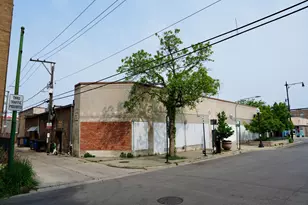 2001 W Howard St, Chicago, IL 60645 - Photo 2