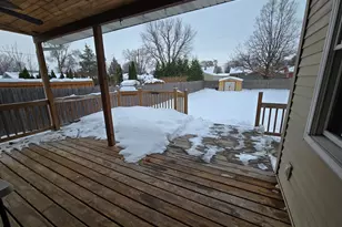 815 Kingsley Dr, Machesney Park, IL 61115 - Photo 4