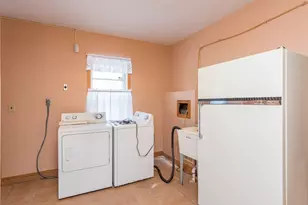 2101 Eshcol Ave, Zion, IL 60099 - Photo 10