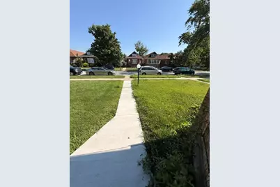 1048 W 92nd Place, Chicago, IL 60620 - Photo 4