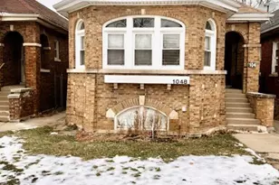 1048 W 92nd Pl, Chicago, IL 60620 - Photo 2