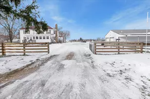 21626 Oak Grove Rd, Harvard, IL 60033 - Photo 2