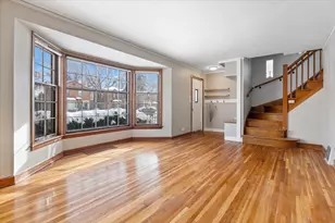 9108 S Utica Ave, Evergreen Park, IL 60805 - Photo 4