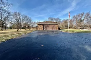 15 Navajo Ct, Oswego, IL 60543 - Photo 20