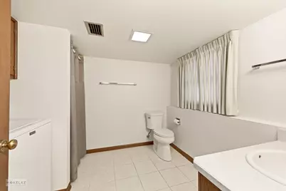 15 Navajo Court, Oswego, IL 60543 - Photo 12