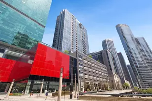 240 E Illinois St, Chicago, IL 60611 - Photo 18