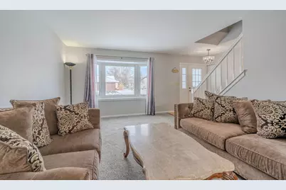 601 Bluff Street, Carol Stream, IL 60188 - Photo 4