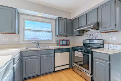 601 Bluff Street, Carol Stream, IL 60188 - Photo 8