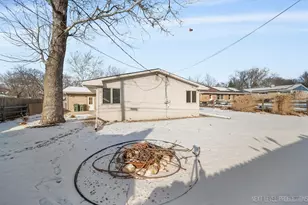 104 Briar Ln, North Aurora, IL 60542 - Photo 30