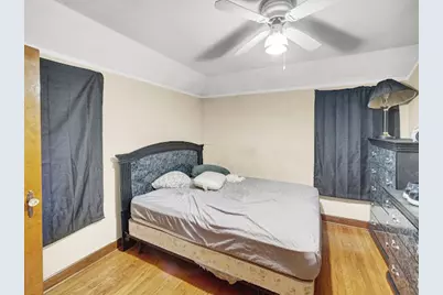 10748 S Avenue N, Chicago, IL 60617 - Photo 14