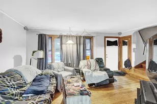 10748 S Ave N, Chicago, IL 60617 - Photo 6