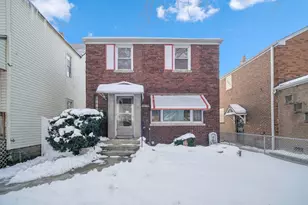 10748 S Ave N, Chicago, IL 60617 - Photo 1