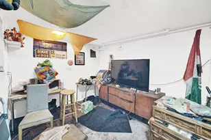 10748 S Ave N, Chicago, IL 60617 - Photo 12