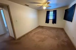 740 N Elmwood Dr, Aurora, IL 60506 - Photo 14