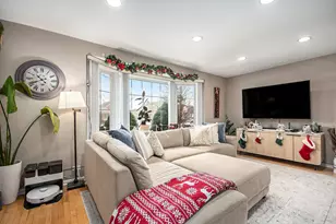 1673 Spruce Ave, Des Plaines, IL 60018 - Photo 4