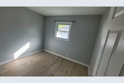 149 Austin Avenue, Carpentersville, IL 60110 - Photo 8