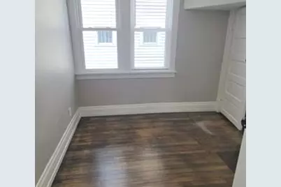 918 N Ash Street, Waukegan, IL 60085 - Photo 10