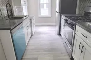 918 N Ash St, Waukegan, IL 60085 - Photo 6