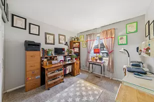 822 Minnesota Cir, Carol Stream, IL 60188 - Photo 12