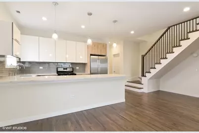 3326 W Irving Park Road #3W, Chicago, IL 60618 - Photo 4