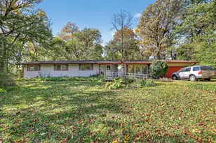 21364 Burr Oak Rd, Harvard, IL 60033 - Photo 2