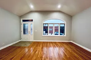 4160 S Emerald Ave, Chicago, IL 60609 - Photo 2