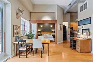 1215 W Gunnison St, Chicago, IL 60640 - Photo 8