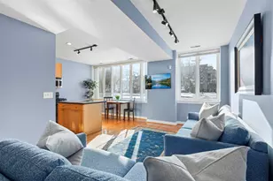 1636 W Melrose St, Chicago, IL 60657 - Photo 2