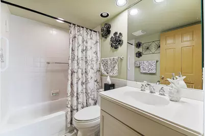 1721 Northfield Square #C, Northfield, IL 60093 - Photo 12