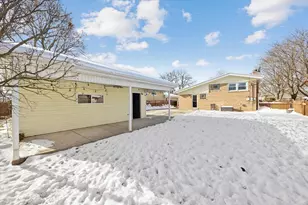 5123 Wolfe Dr, Oak Lawn, IL 60453 - Photo 14