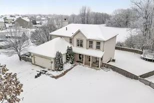 300 Wabena Ct, Minooka, IL 60447 - Photo 10