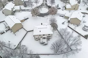 300 Wabena Ct, Minooka, IL 60447 - Photo 6