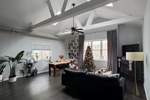 2315 W Harrison St, Chicago, IL 60612 - Photo 2