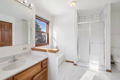 260 N Fiore Parkway, Vernon Hills, IL 60061 - Photo 12