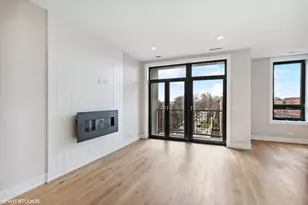 3332 W Irving Park Rd, Chicago, IL 60618 - Photo 2