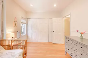 2737 N Janssen Ave, Chicago, IL 60614 - Photo 16