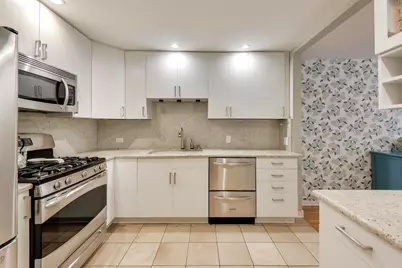 2737 N Janssen Avenue #B, Chicago, IL 60614 - Photo 10