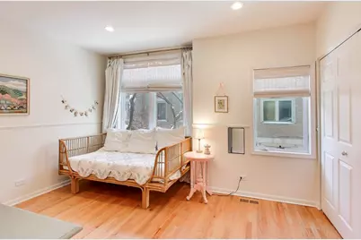 2737 N Janssen Avenue #B, Chicago, IL 60614 - Photo 14