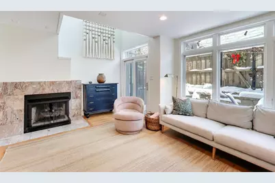 2737 N Janssen Avenue #B, Chicago, IL 60614 - Photo 12