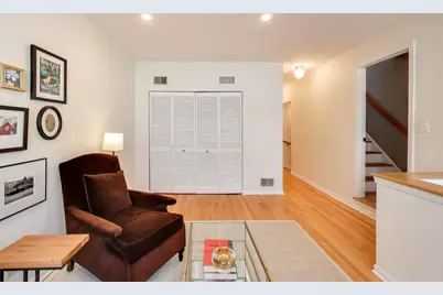 2737 N Janssen Avenue #B, Chicago, IL 60614 - Photo 18