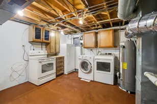 220 Dato Dr, Streamwood, IL 60107 - Photo 18