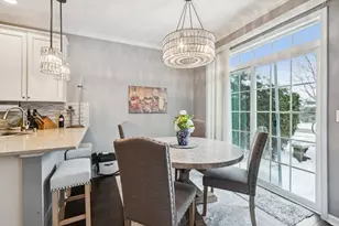 171 Birch Ln, Saint Charles, IL 60175 - Photo 8