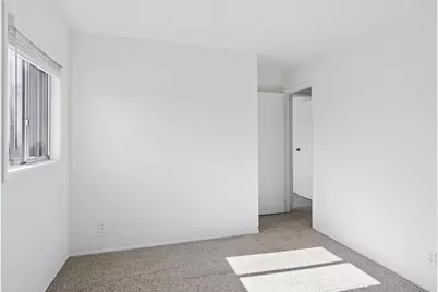 700 Hayward Avenue, Streamwood, IL 60107 - Photo 12