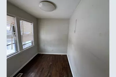 9238 S Dauphin Avenue, Chicago, IL 60619 - Photo 8