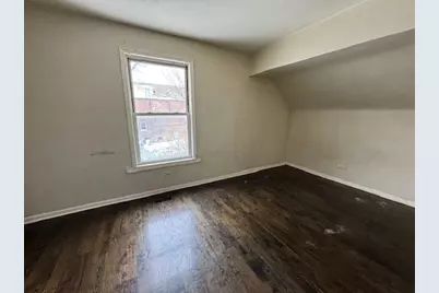 9238 S Dauphin Avenue, Chicago, IL 60619 - Photo 10