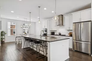 3562 Sawgrass Dr, Woodridge, IL 60517 - Photo 6