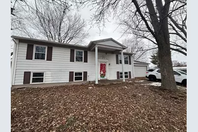 901 Dogwood Drive, Champaign, IL 61821 - Photo 2