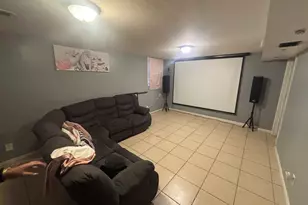 901 Dogwood Dr, Champaign, IL 61821 - Photo 12